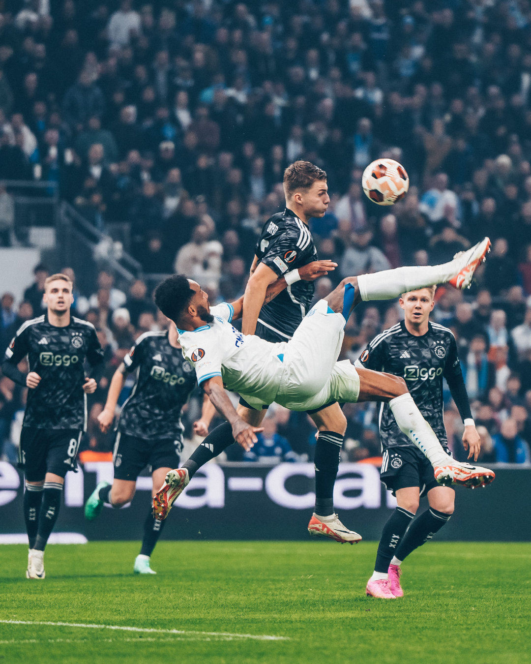 关于赛后马赛备战欧联,外线爆发细节曝光,气氛紧张,训练强度明显提升的信息 关于赛后马赛备战欧联,外线爆发细节曝光,气氛紧张,训练强度明显提升的信息