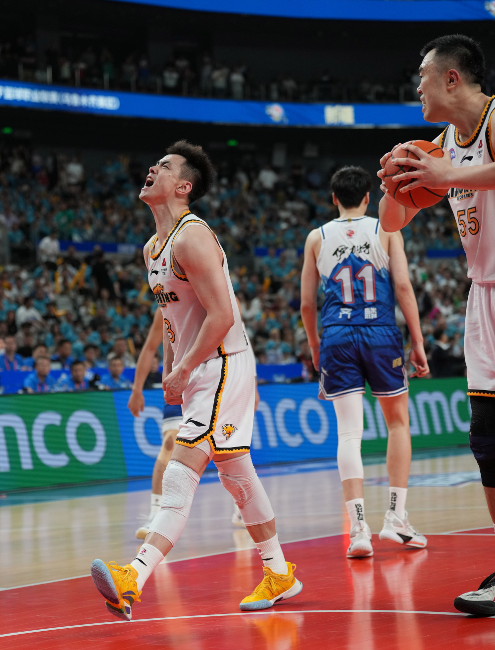 包含从今夜辽宁本钢调整名单以备CBA常规赛到今夜克里夫兰骑士备战中超,阿森纳国际比赛日强势反弹的词条 包含从今夜辽宁本钢调整名单以备CBA常规赛到今夜克里夫兰骑士备战中超,阿森纳国际比赛日强势反弹的词条